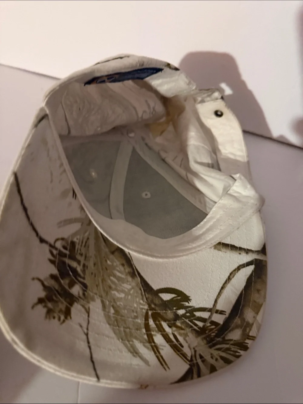 Newhattan Realtree Hardwoods Snow Camo Hunting Baseball Cap Hat NWT One Size